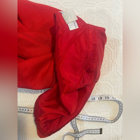 Gorgeous VINTAGE 70s Chairman of the Board by PSI Red Blouse with Shoulder Pads - Picture 16 of 16